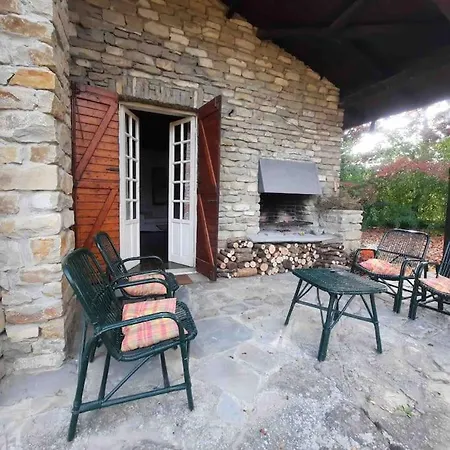 Vila In Langa